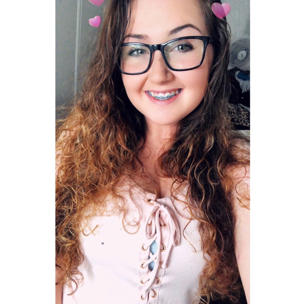 Meet your Posher, Alexus